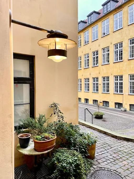 Cosy Old Town Apartment In Copenhagen Gammel Strand